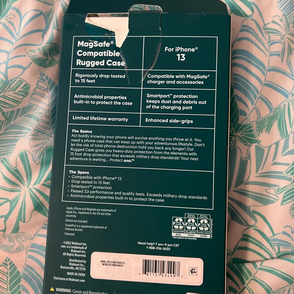Brand new iPhone 13 case- got the wrong size! My loss ur gain:)